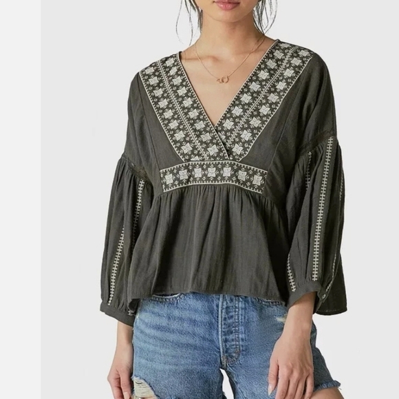 Lucky Brand Tops - Lucky Brand Embroidered Cotton Peasant Blouse Boho V-Neck Balloon Sleeve Size M.